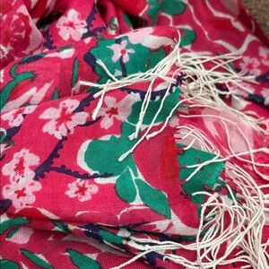 Lilly Pulitzer Pink Green Floral Cashmere Silk Large Fringe Scarf